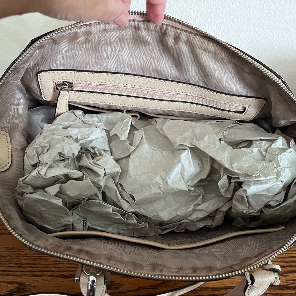 Coach Handbag - Picture 3 of 12